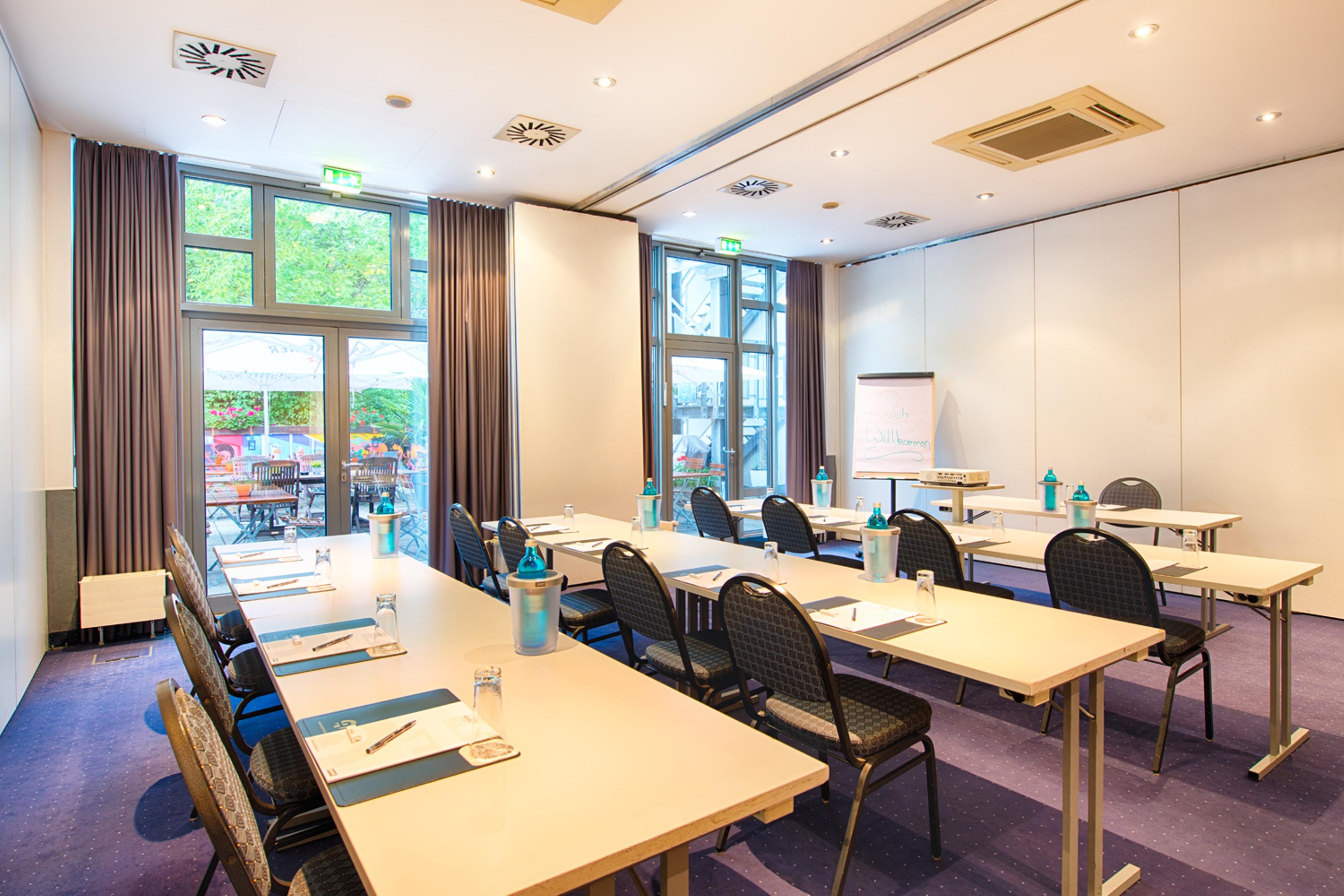Achat Hotel Stuttgart Airport Messe Exterior foto