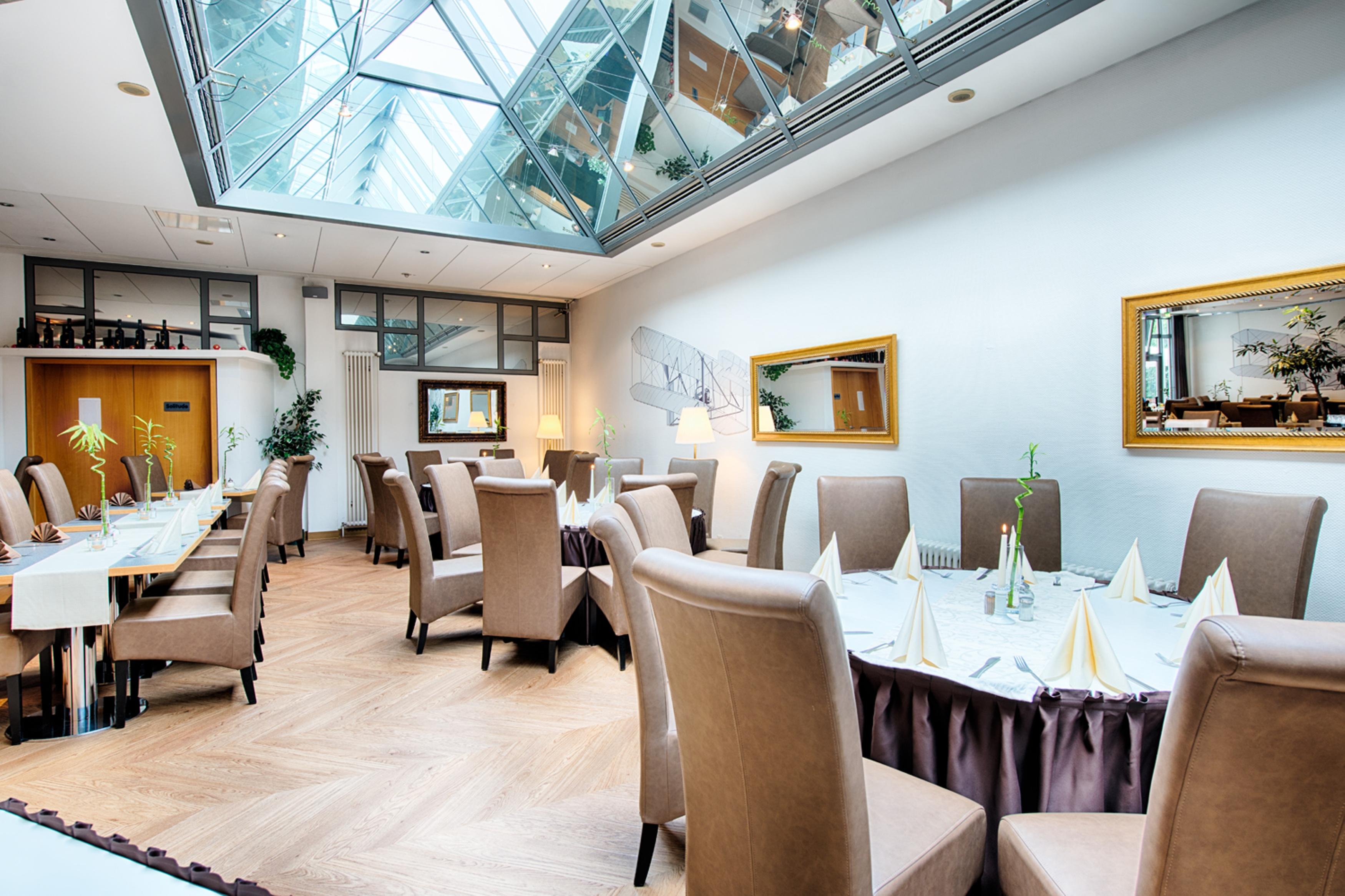 Achat Hotel Stuttgart Airport Messe Exterior foto